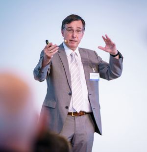 Professor Dr Joachim Breuer
