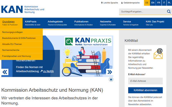 Ein Ausschnitt der Webseite www.kan.de. Ein roter Pfeil zeigt auf die Navigation der Webseite. Der Menue-Punkt "Grundlagen" ist geöffnet.