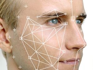 Points de référence pour la reconnaissance faciale sur le visage d'un homme