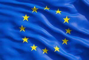 EU-Flagge blau mit 12 gelben Sternen