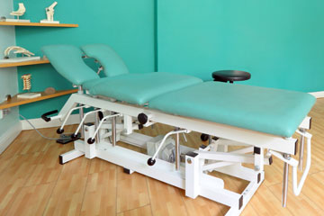 Therapieliege. Klick öffnet die Seite Arbeiten an einem europäischem Normungsprojekt zu Liegen gestartet