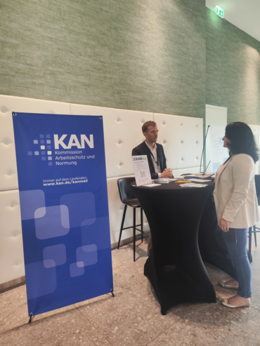 . Klick öffnet die Seite KAN auf dem ifaa-Kolloquium in Düsseldorf