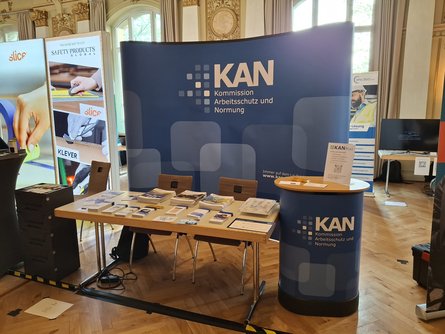 Messestand der KAN