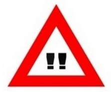 Warndreieck mit rotem Rand und zwei Ausrufezeichen in der Mitte